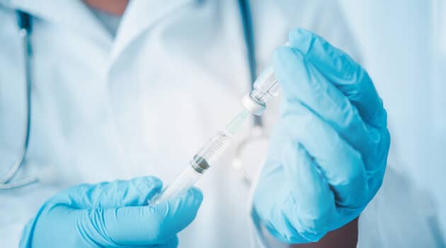 Reisklinieken verwachten lange wachttijden voor vaccinaties