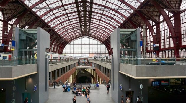 Treinen tussen Amsterdam en Parijs, met stops in België: extra concurrentie