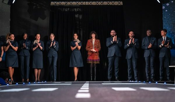 Brussels Airlines presenteert nieuwe uniformen